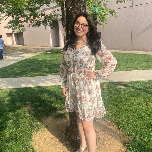 Meet your Posher, Valeria - Picture 3 of 8